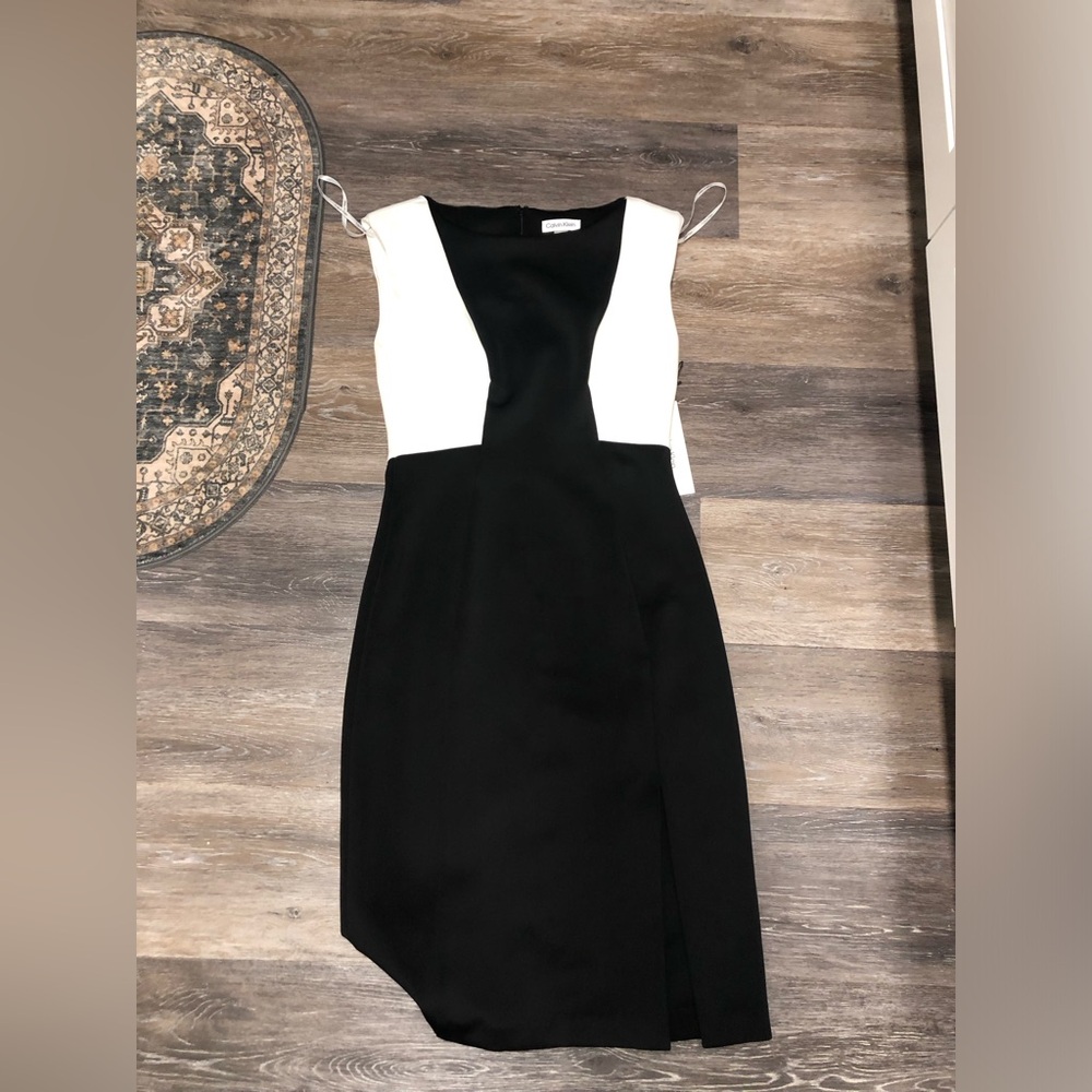 Calvin Klein Black and White Colorblock Sleeveless Sheath Dress Size 6 Women’s